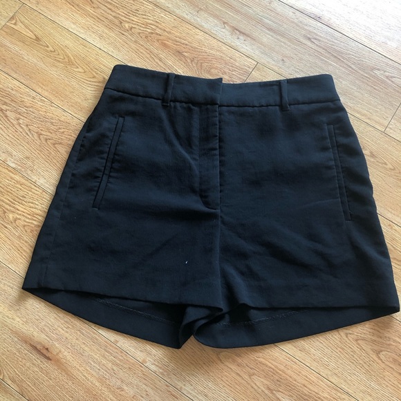Wilfred black short - Picture 1 of 3